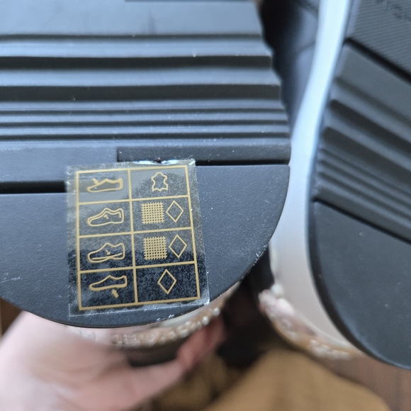 NEW! Michael KORS Allie Stride trainers Sneakers %100 Leather - Picture 5 of 7